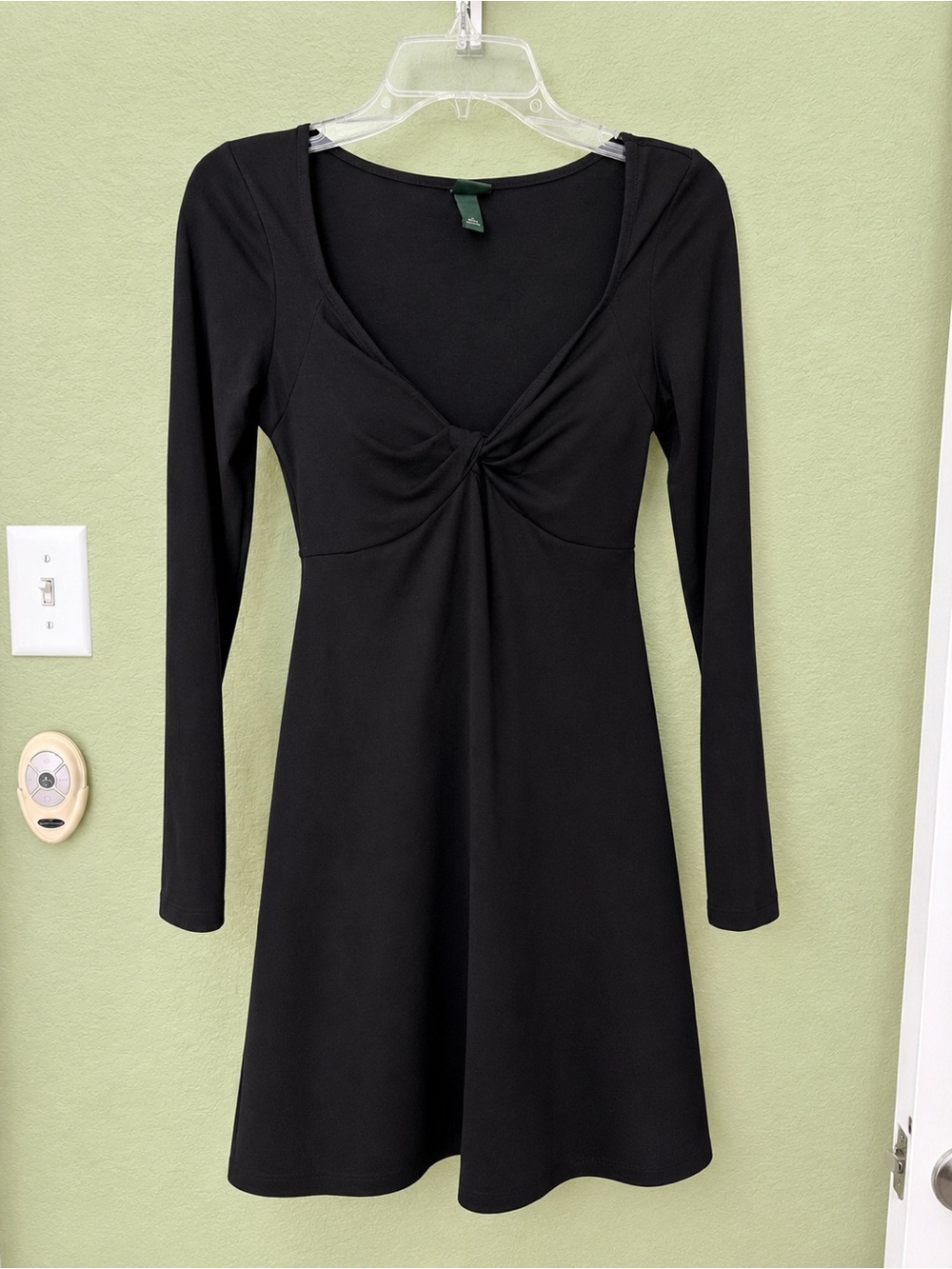 Juniors Black Wild Fable Long-Sleeve Twist-Front Dress